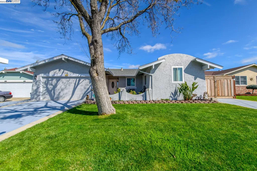 124 Anna Maria Street Livermore CA 94550