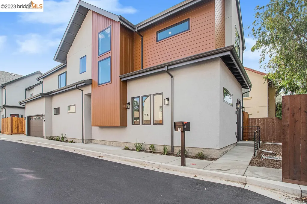 10 London Lane Rodeo CA 94572