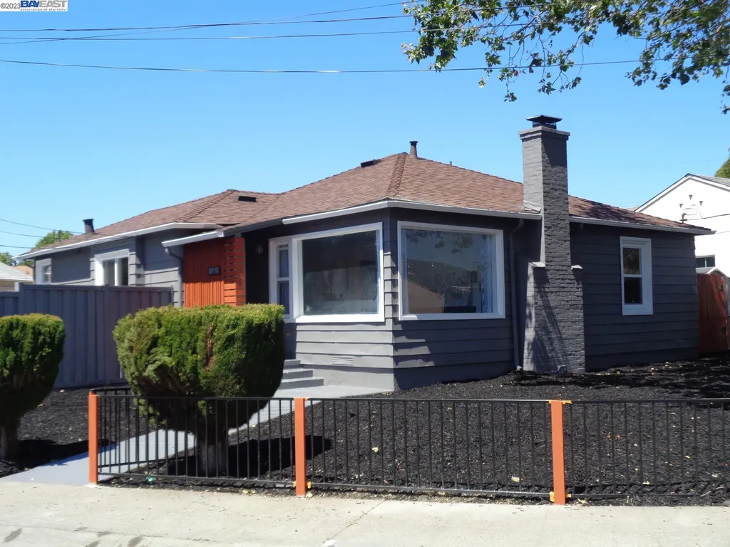 10950 Reposo Drive Oakland CA 94603
