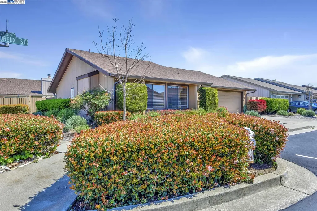 3726 Lamoureux Street San Leandro CA 94578