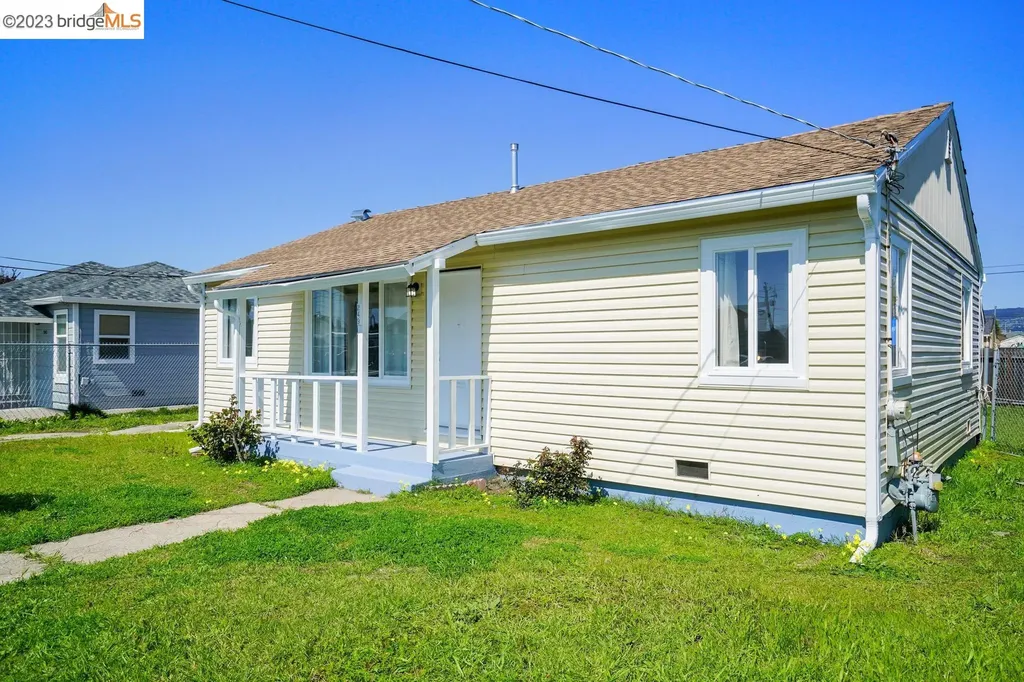 249 Tunis Road Oakland CA 94603