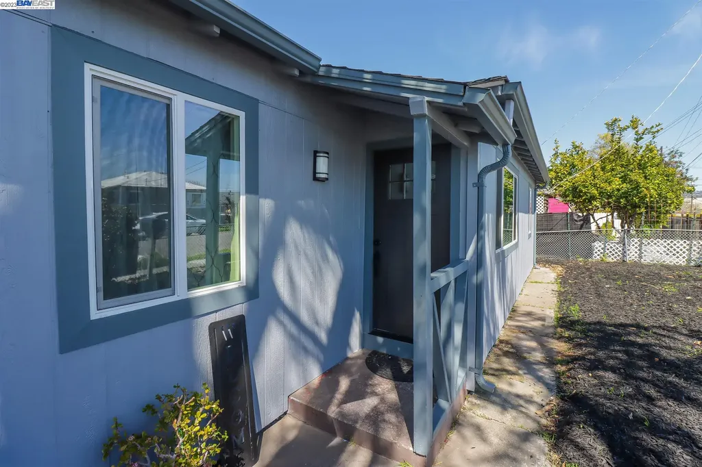 9331 Empire Road Oakland CA 94603