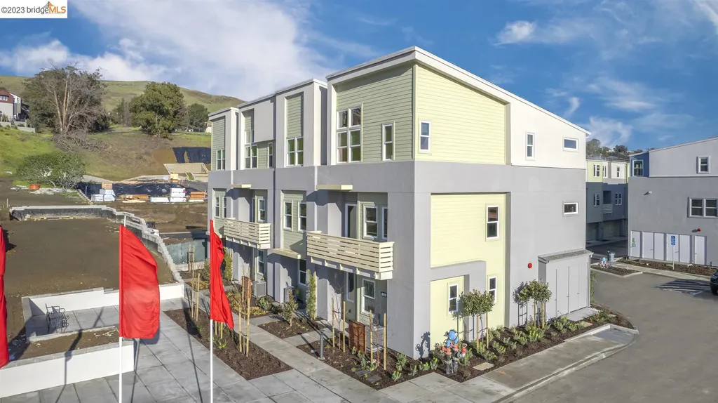 517 Somi Court Hayward CA 94544