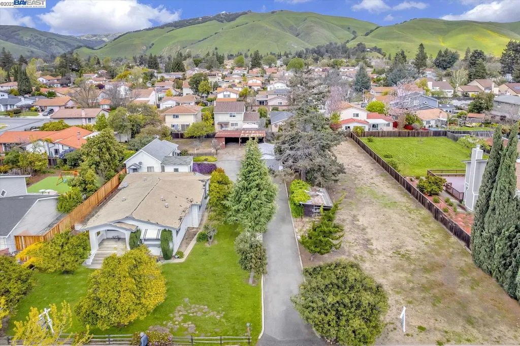 38860 Cherry Lane Fremont CA 94536