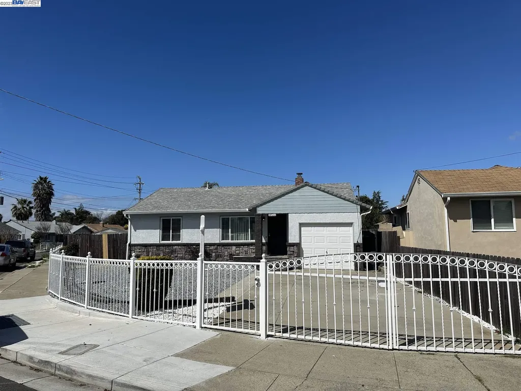 24600 Pontiac Street Hayward CA 94544
