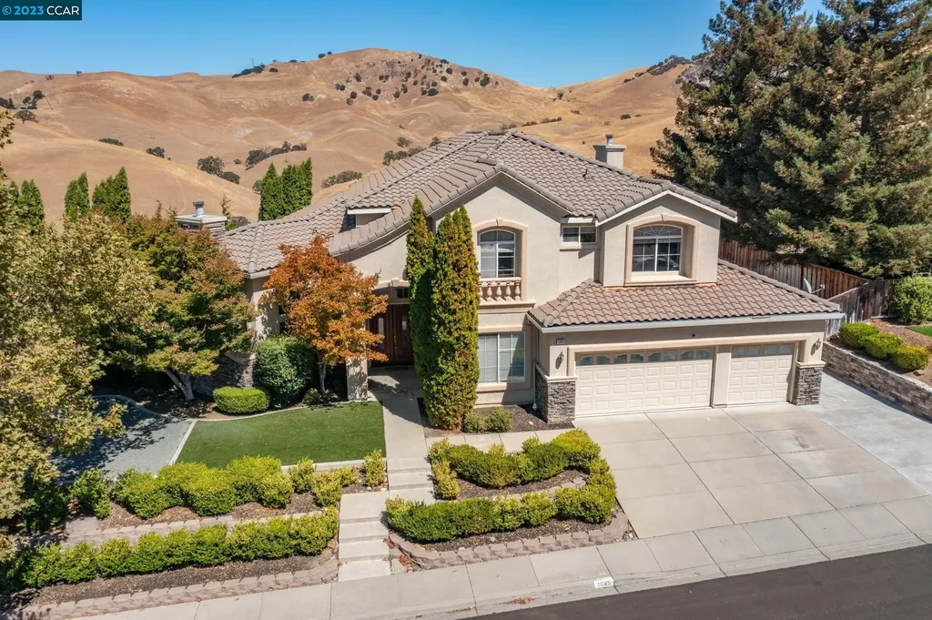 1045 Pebble Beach Drive Clayton CA 94517
