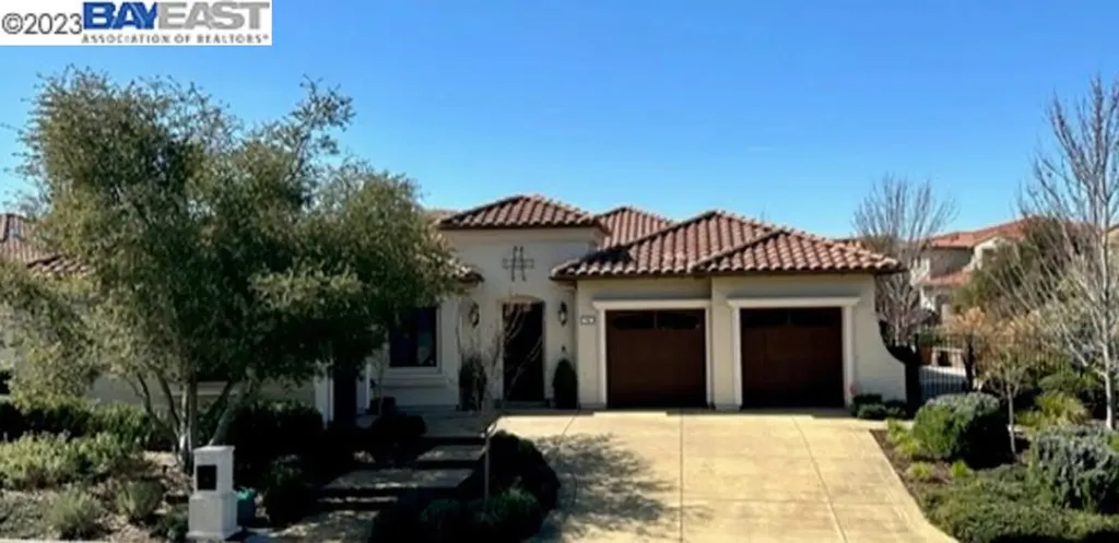 19 Stonebrae Road Hayward CA 94542