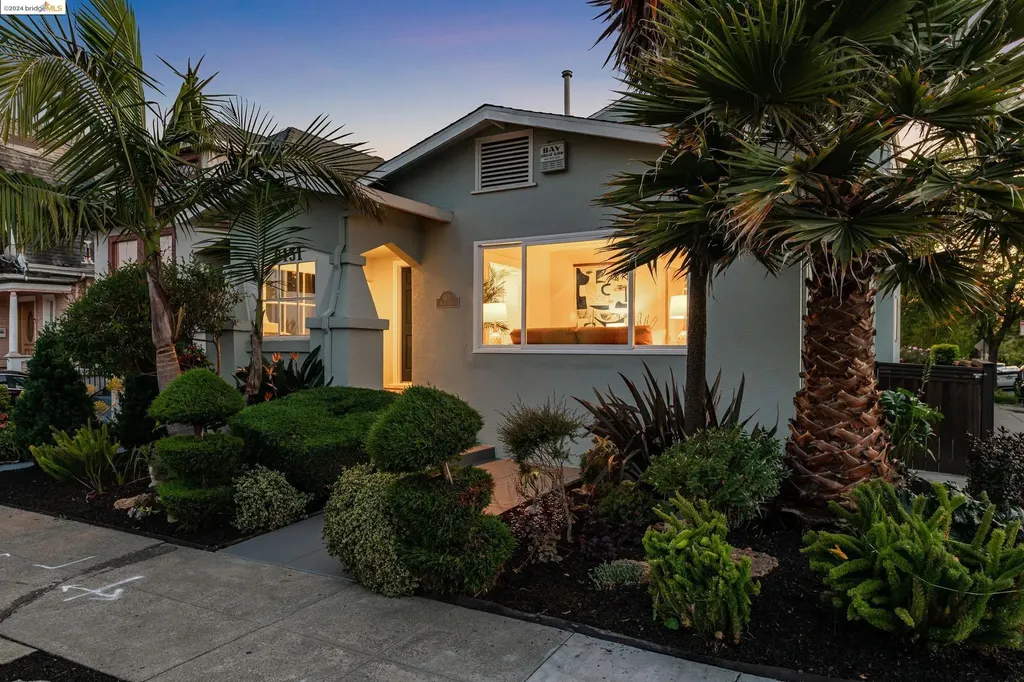 6131 Racine Street Oakland CA 94609