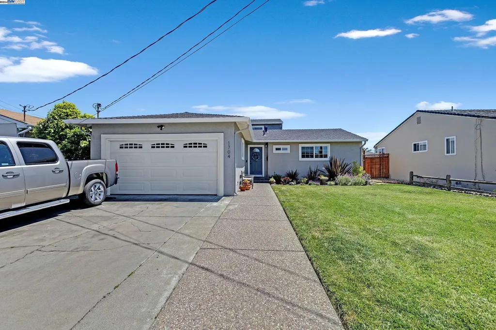1704 Via Amigos San Lorenzo CA 94580