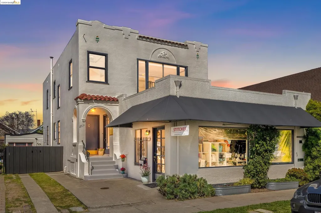 2531 Santa Clara Avenue Alameda CA 94501