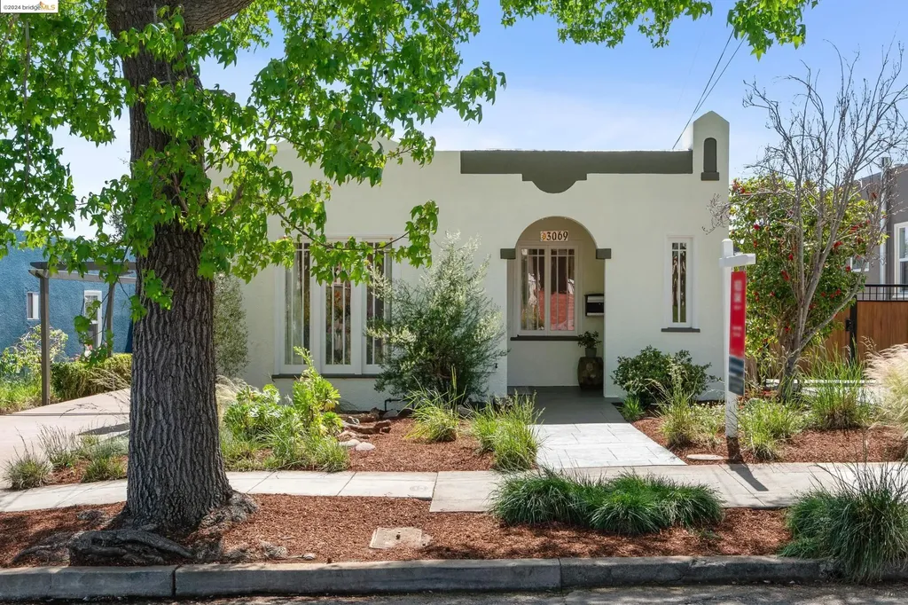 3069 California Street Oakland CA 94602