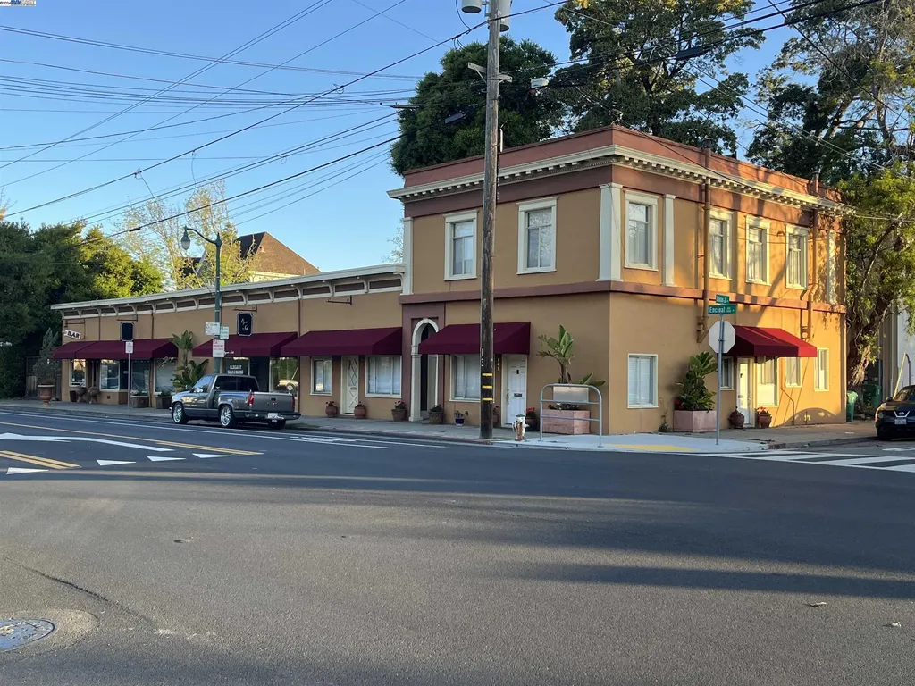 1203 Benton Street Alameda CA 94501