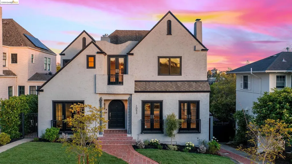1053 Hubert Road Oakland CA 94610