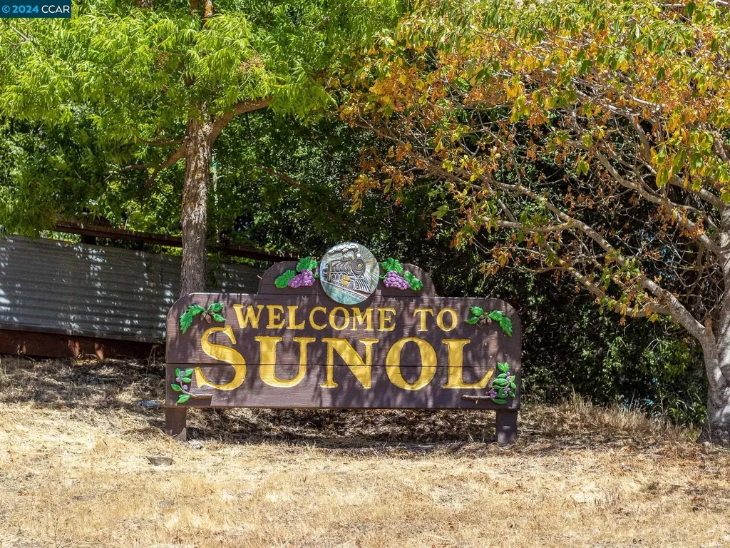 12063 Glenora Way Sunol CA 94586