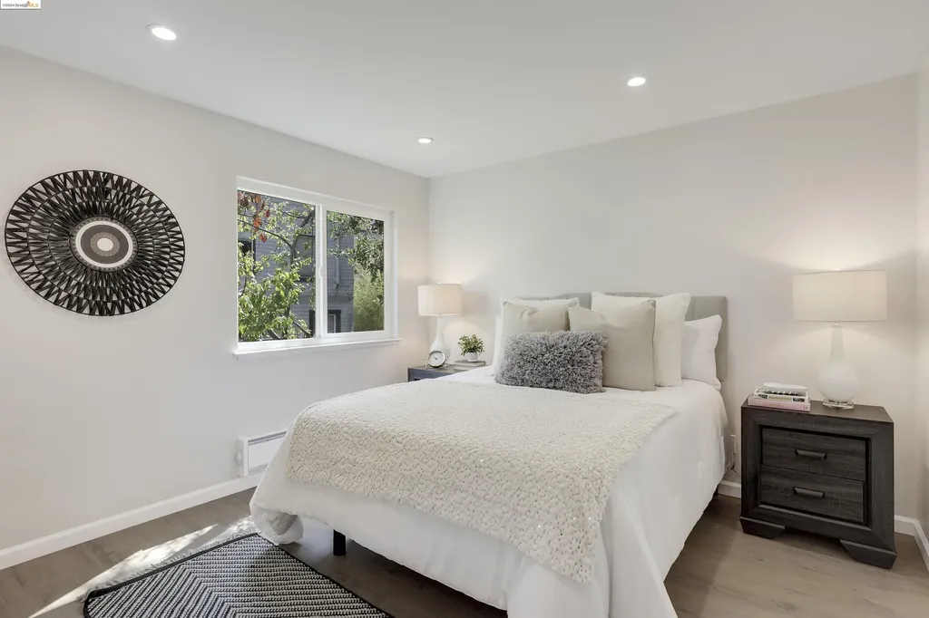 155 Pearl Street Oakland CA 94611