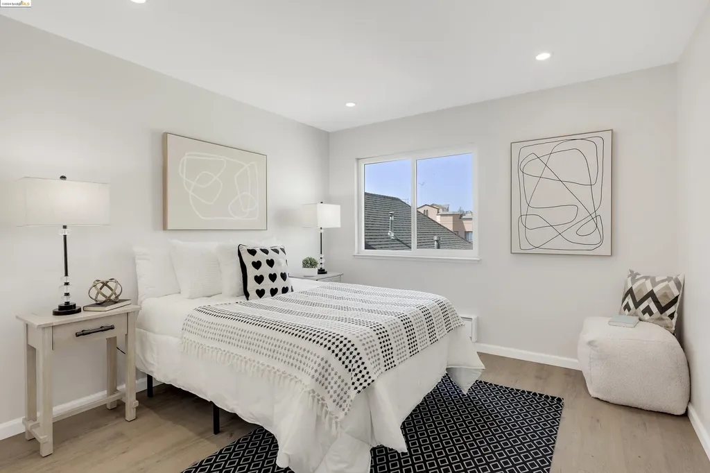155 Pearl Street Oakland CA 94611