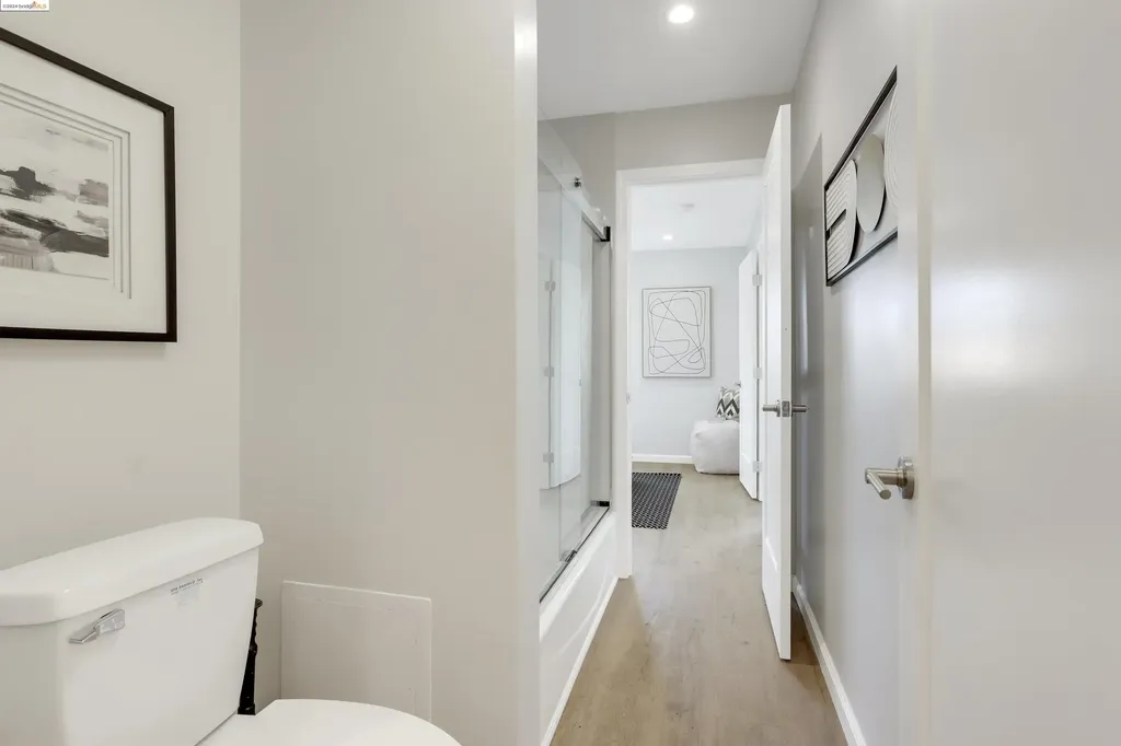 155 Pearl Street Oakland CA 94611