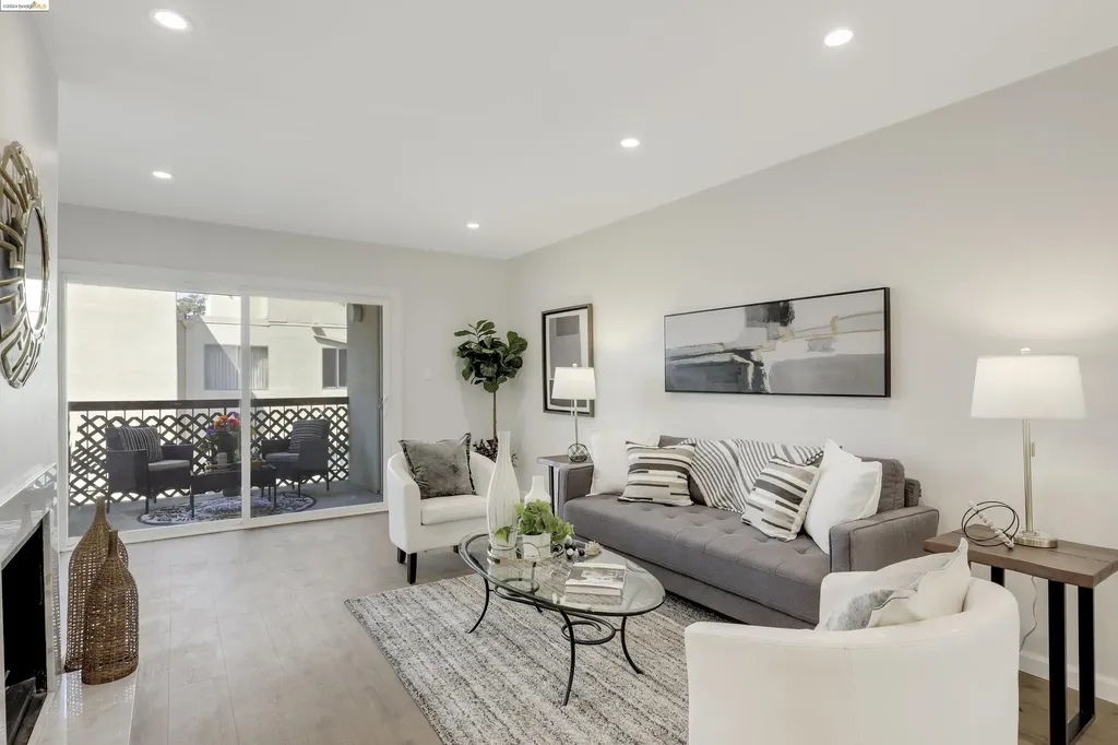 155 Pearl Street Oakland CA 94611