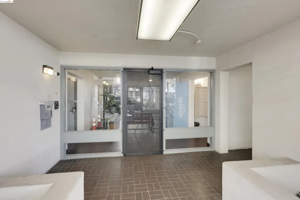 155 Pearl Street Oakland CA 94611