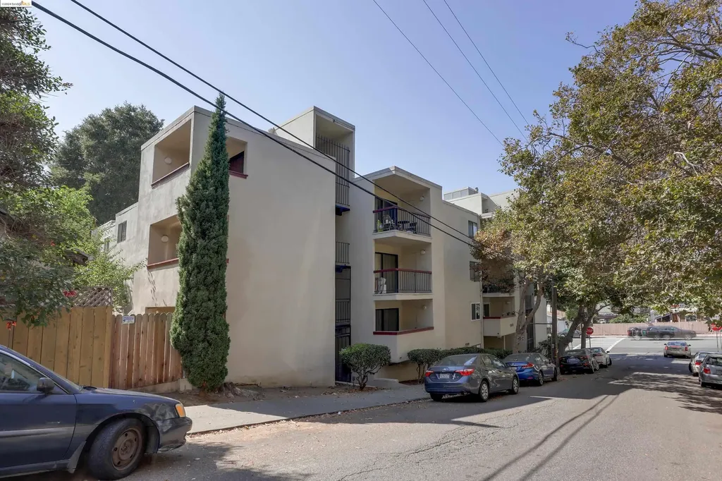 155 Pearl Street Oakland CA 94611