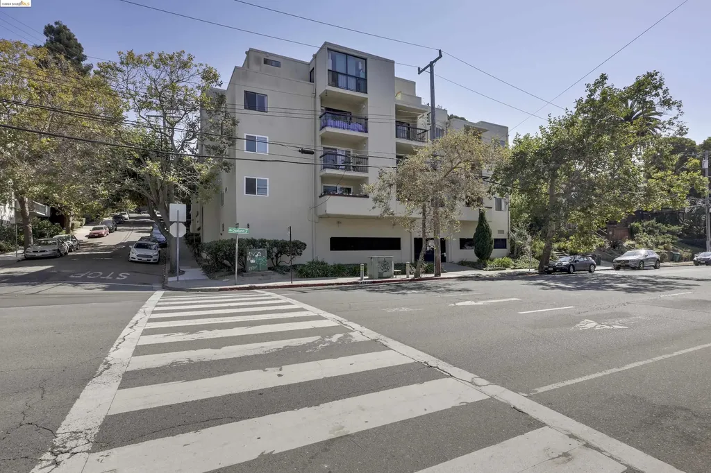 155 Pearl Street Oakland CA 94611