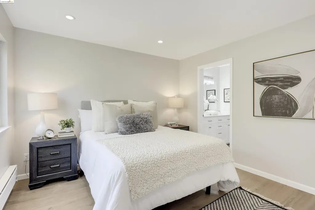 155 Pearl Street Oakland CA 94611