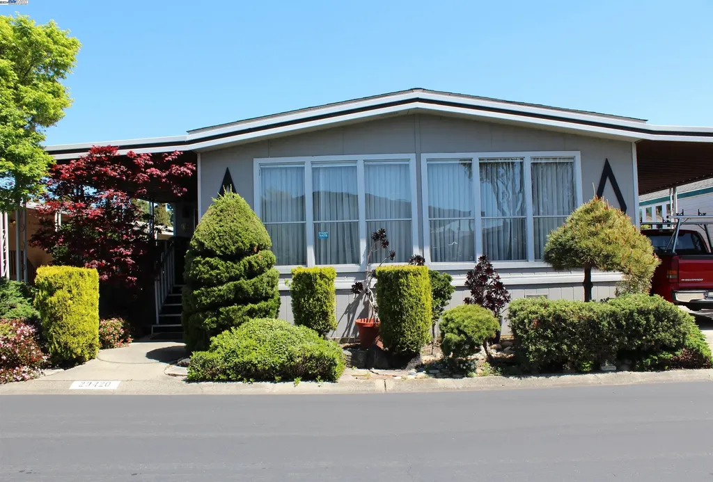 29420 Middleborough Way Hayward CA 94544