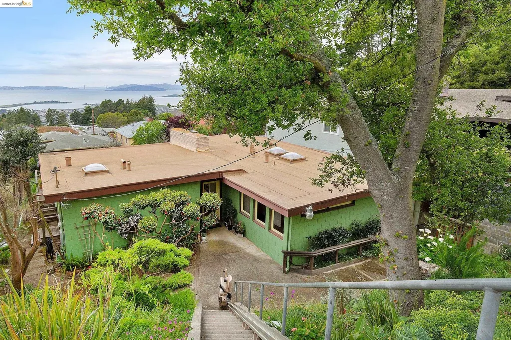 Kensington CA, 57 Cowper Avenue