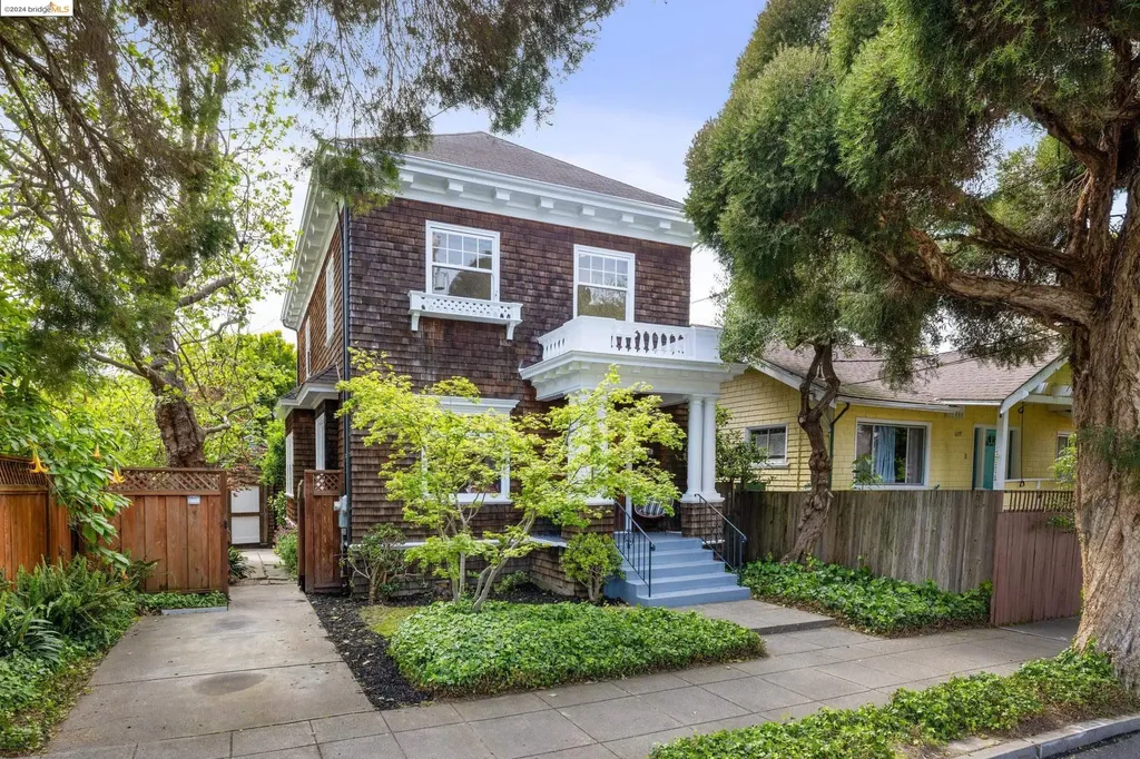 6389 Racine Street Oakland CA 94609
