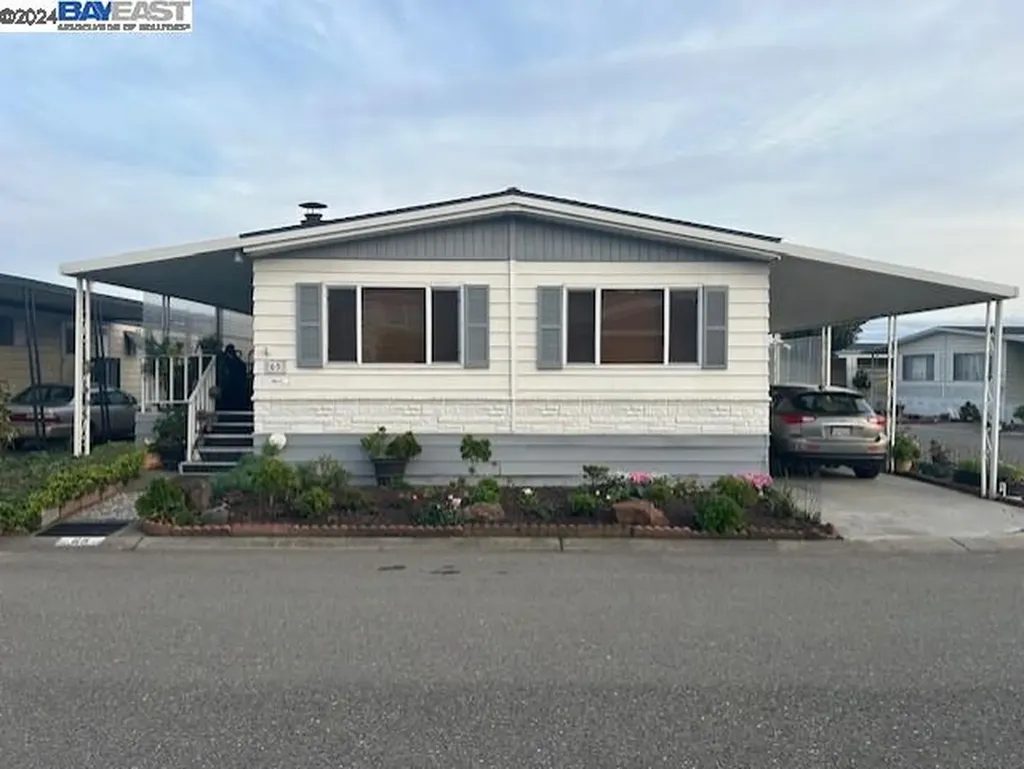 65 Ranchero Way Hayward CA 94544