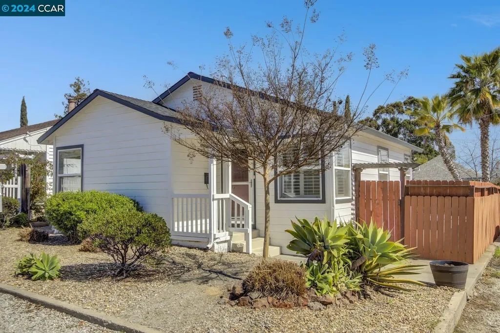 1300 Vine Avenue Martinez CA 94553