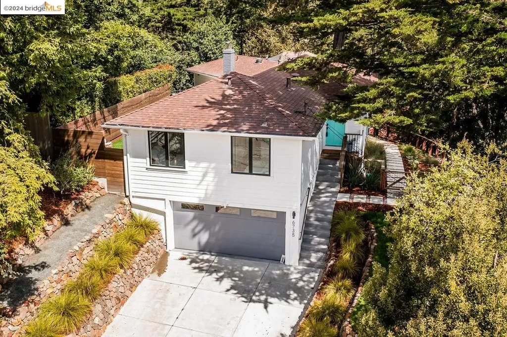 Oakland CA, 6735 Heartwood Drive