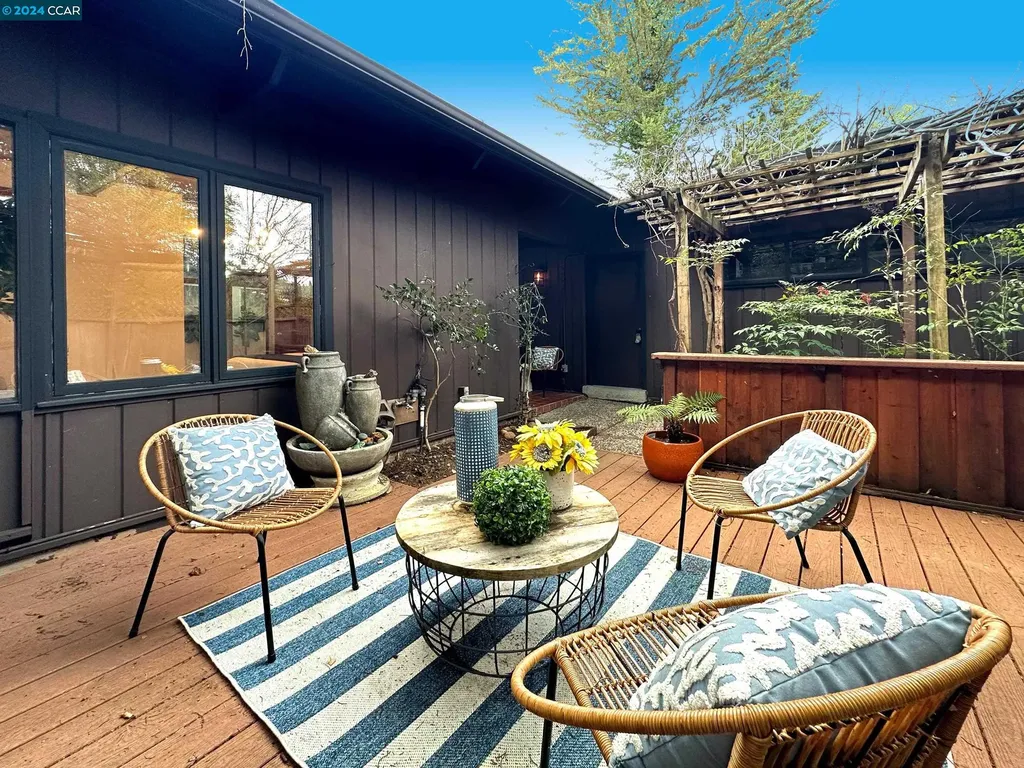 6709 Evergreen Avenue Oakland CA 94611