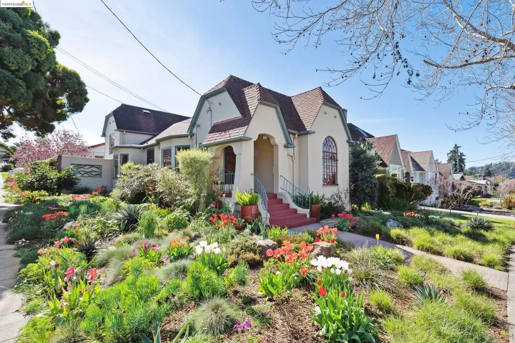 Albany CA, 1458 Portland Avenue