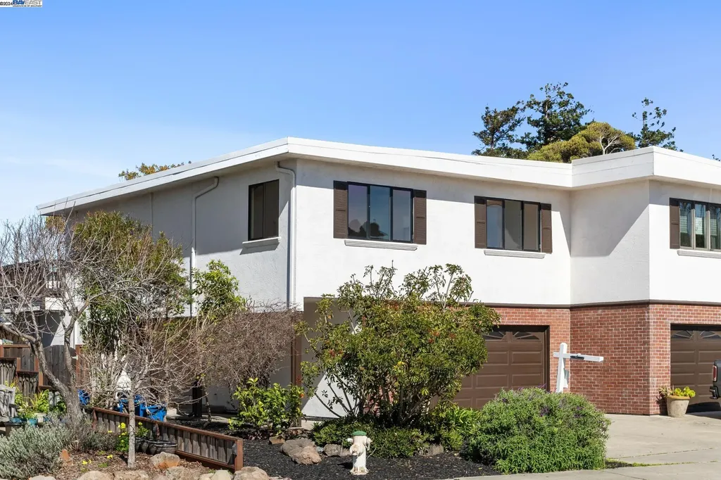 3013 Bayview Drive Alameda CA 94501