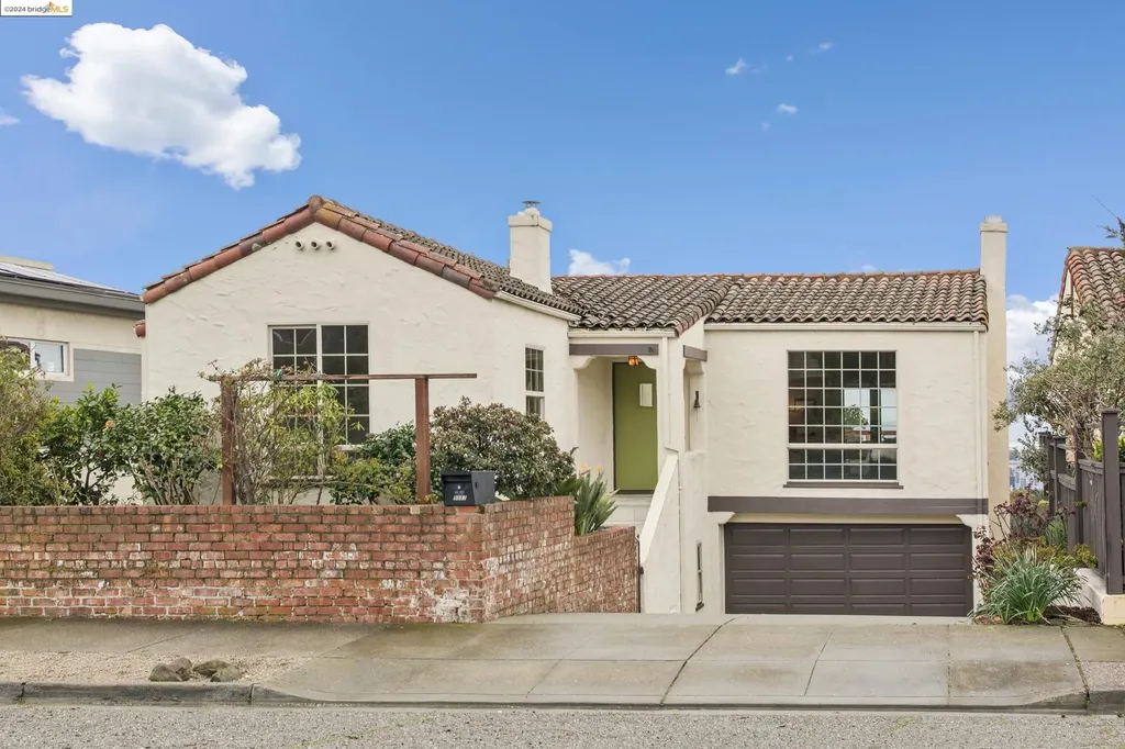 5057 Cochrane Avenue Oakland CA 94618