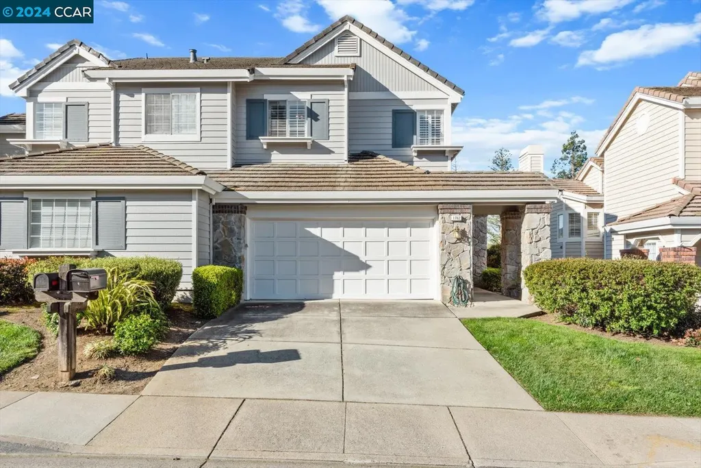 1762 Indian Wells Way Clayton CA 94517