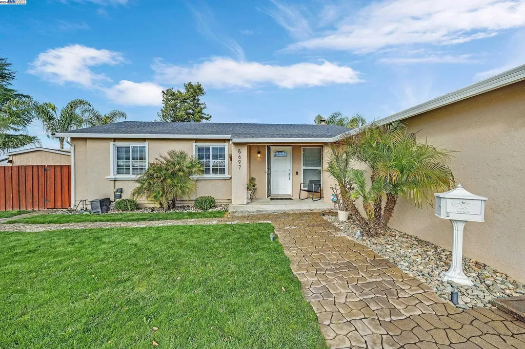 5697 Oakmont Circle Livermore CA 94551