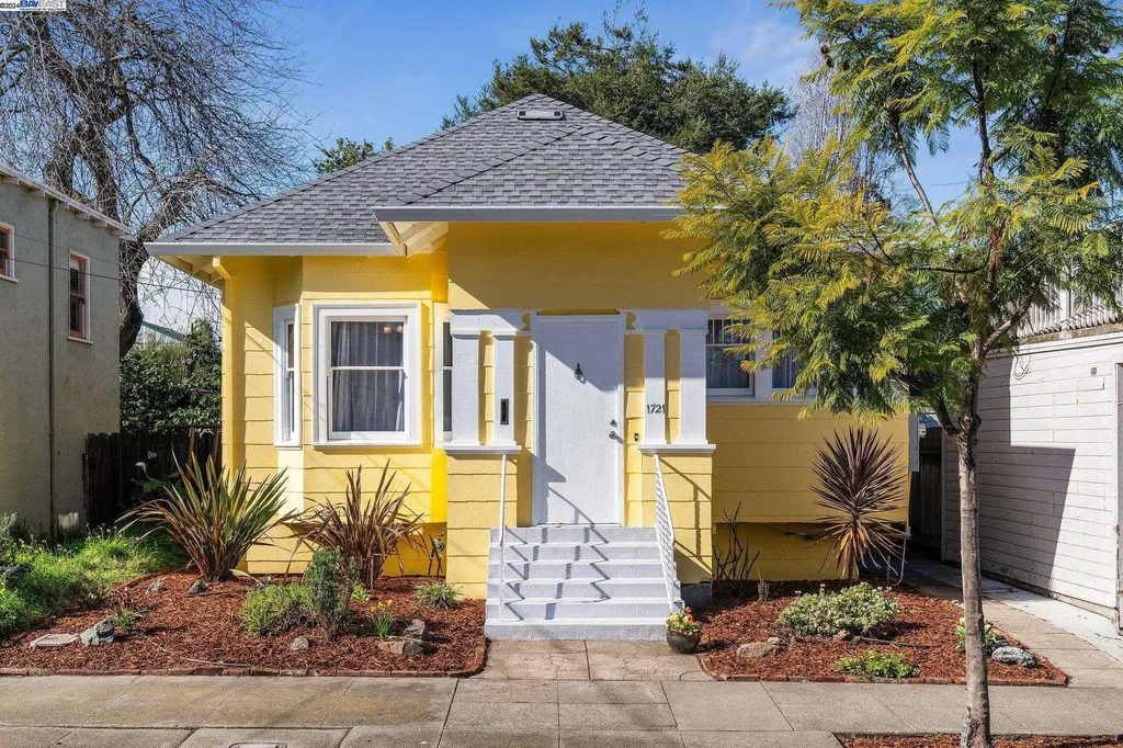 1721 Schiller Street Alameda CA 94501