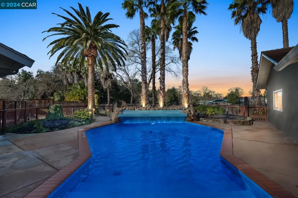 2850 Camino Tassajara Danville CA 94506