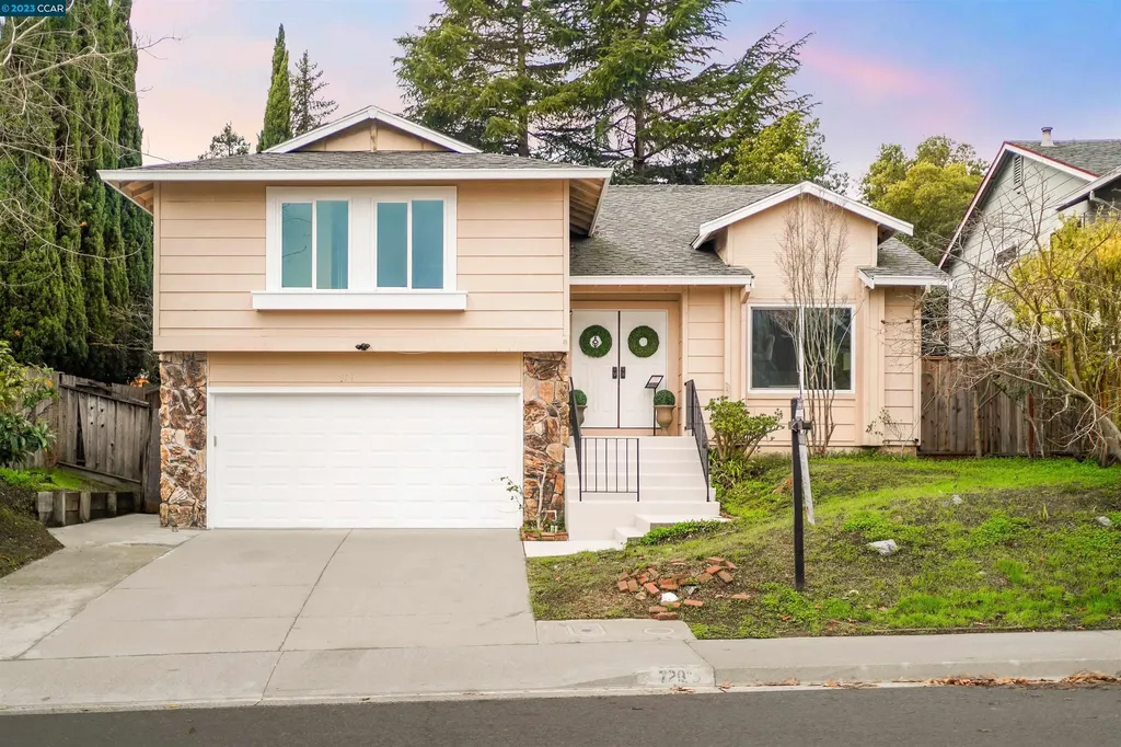 729 Topsail Drive Vallejo CA 94591