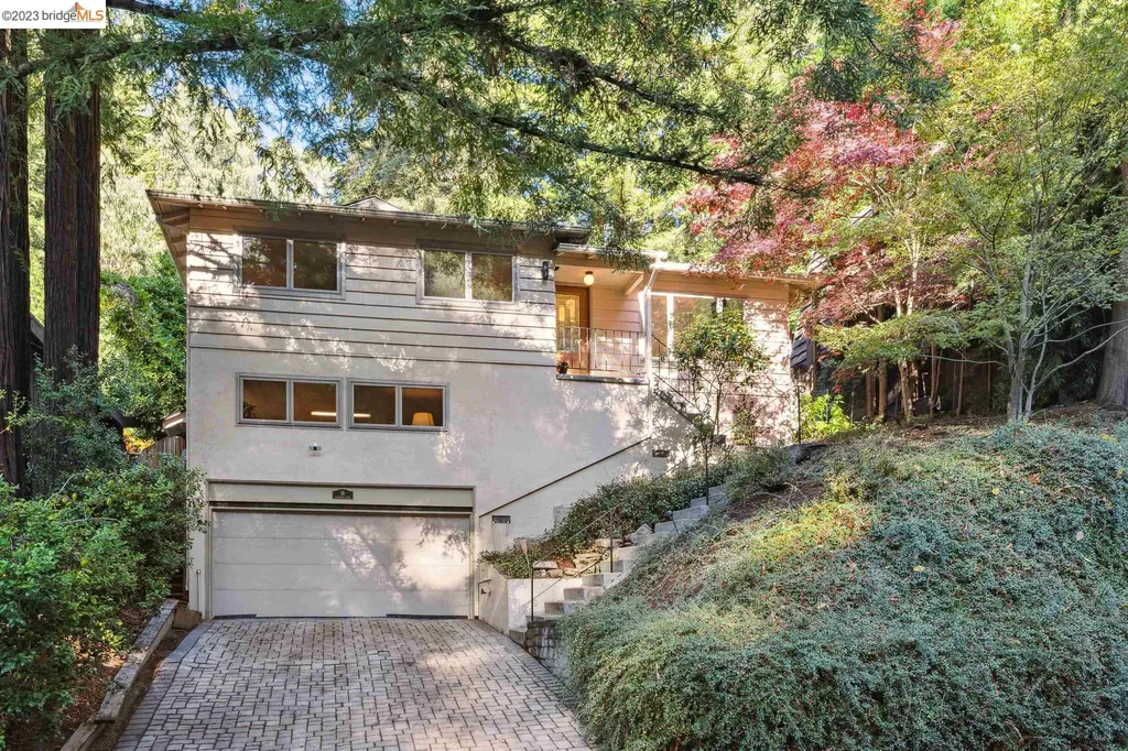 18 Eastwood Court Oakland CA 94611