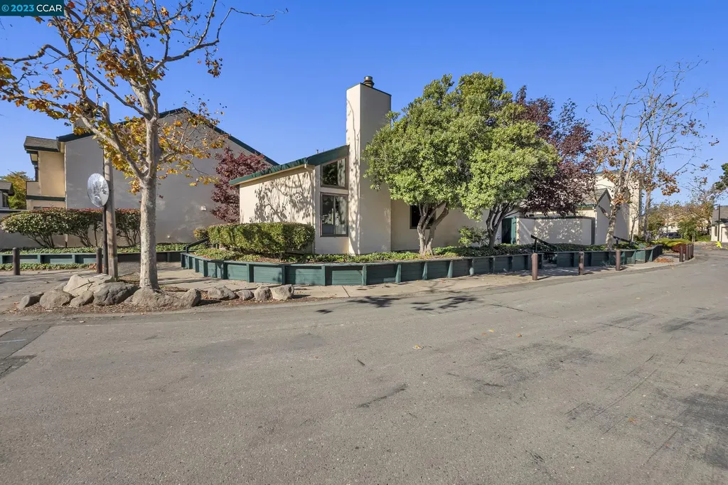 109 Ironwood Road Alameda CA 94502