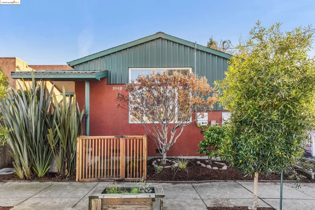 1042 Dwight Way Berkeley CA 94710