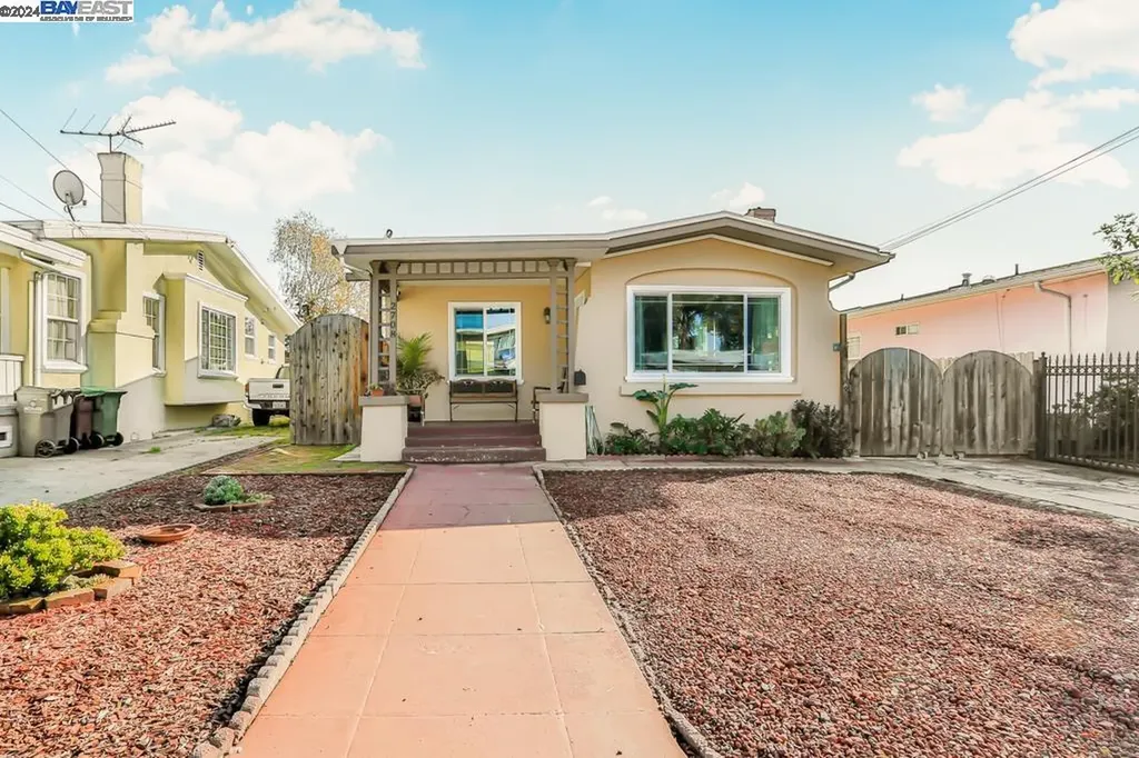 2708 Humboldt Avenue Oakland CA 94602
