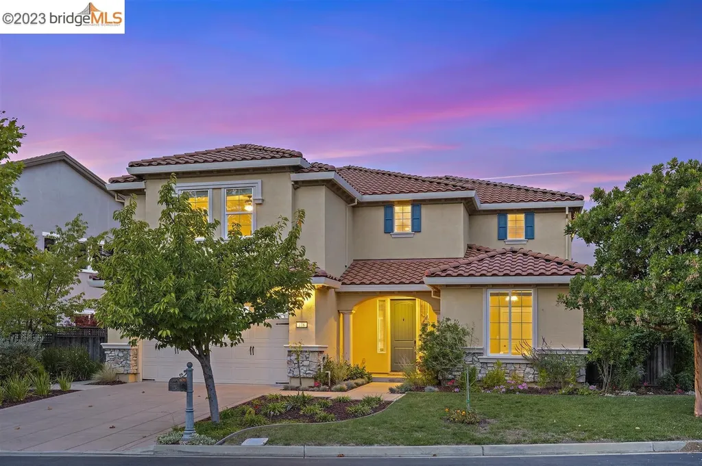 118 Sonas Drive Hayward CA 94542