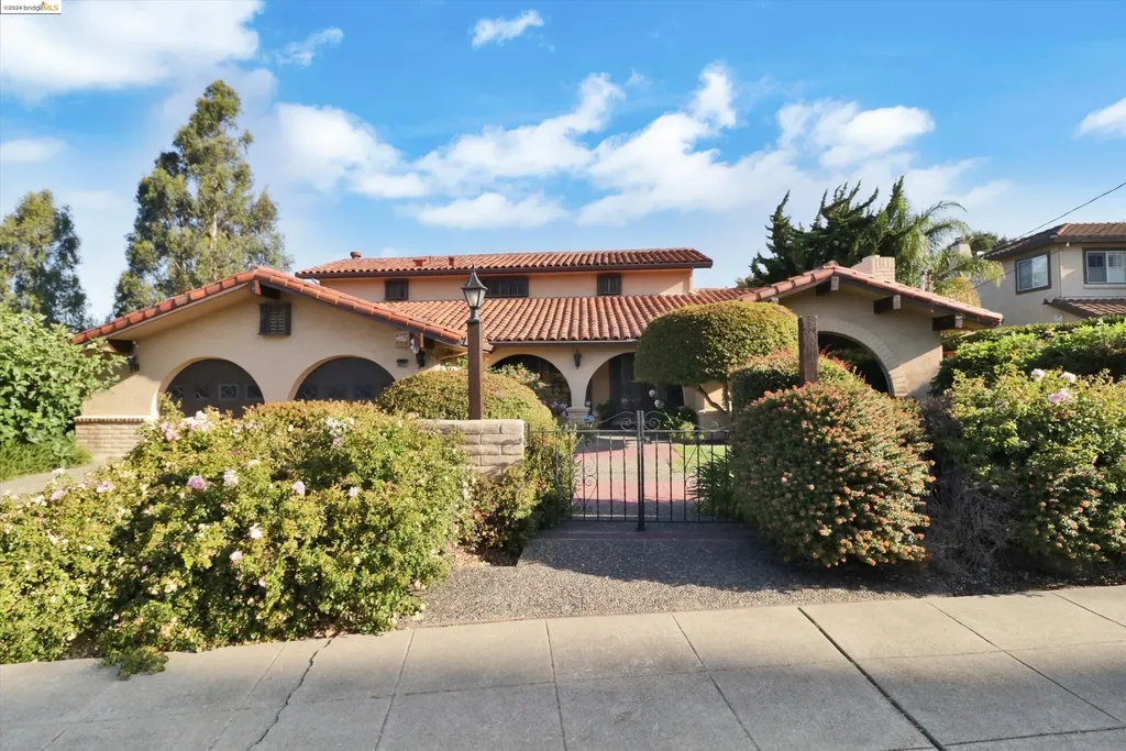 5022 Beacon Hill Drive Castro Valley CA 94552