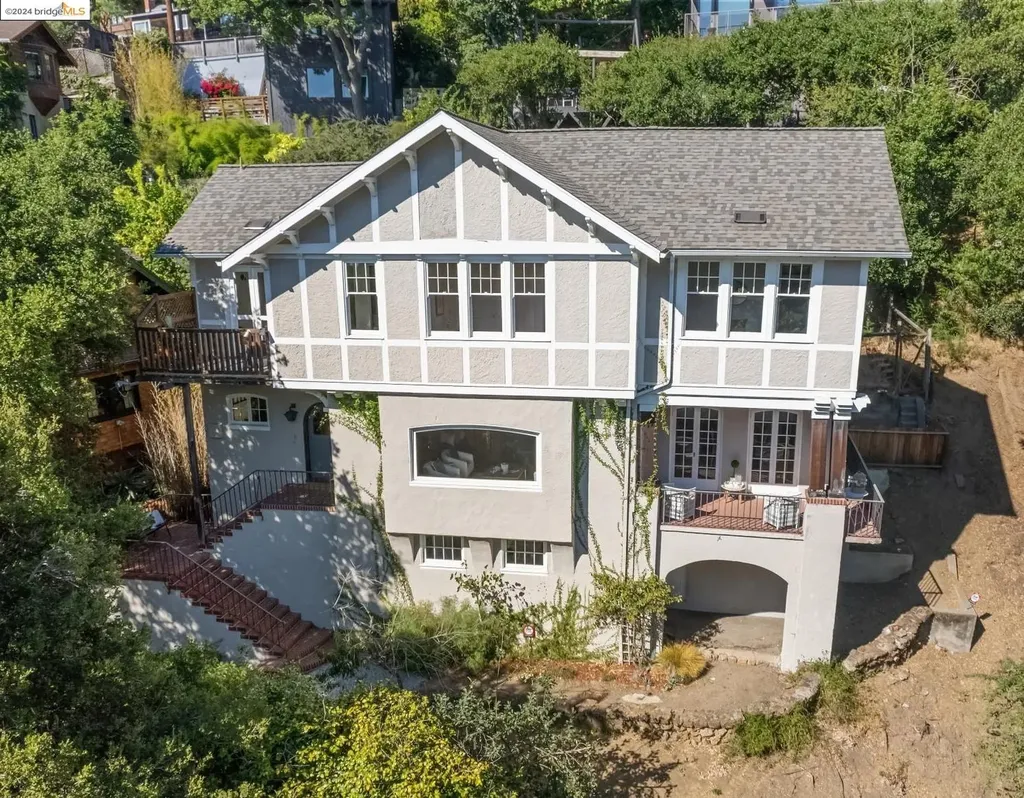 Berkeley CA, 23 Hillside Court