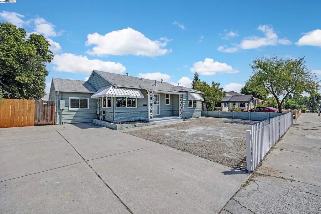 1306 W 10th Street Antioch CA 94509