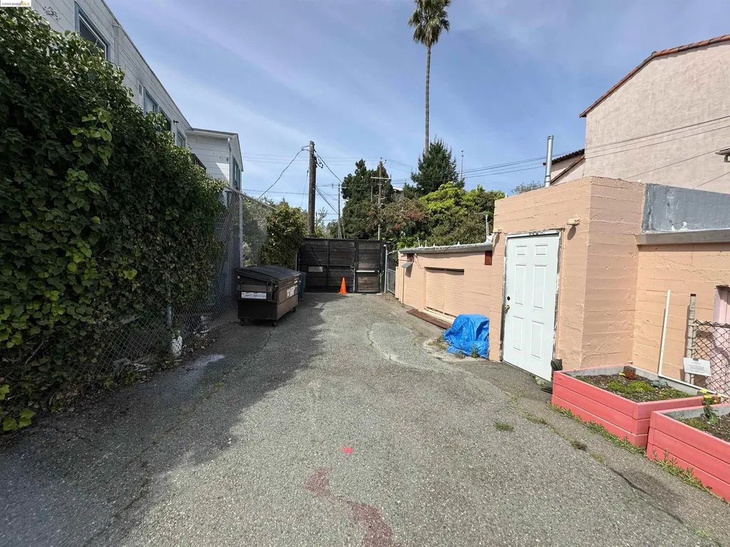 2330 Prince Street Berkeley CA 94705